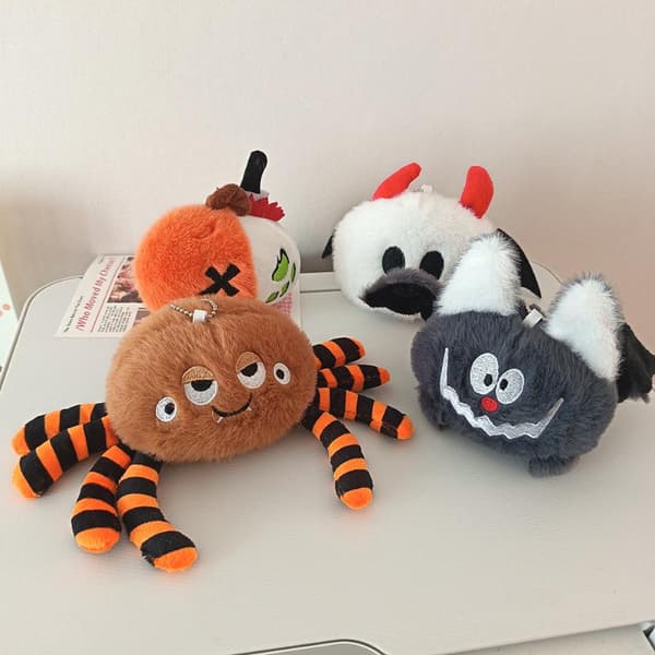 Halloween Tecknad Plysch Nyckelringar Fladdermus Spöke Pumpa Väskberlock B A1