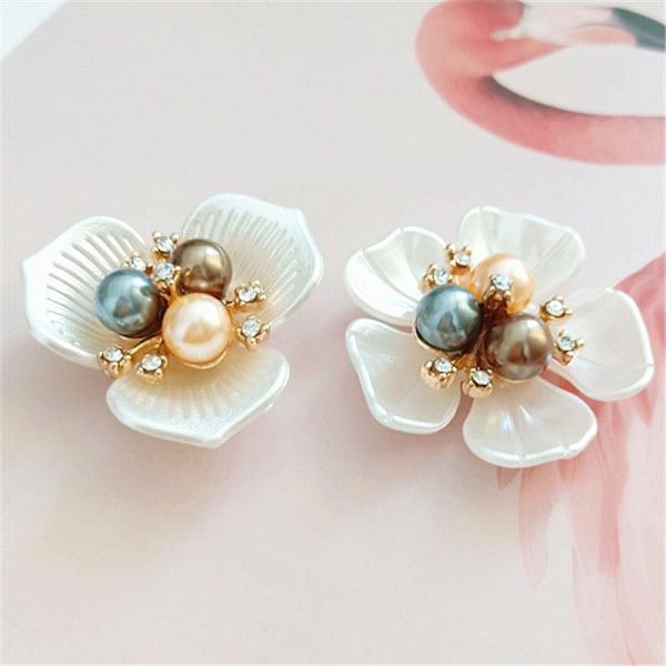 2 STK Flower Pearl Strass Knappar Hantverk Kläder Legering Metall A1