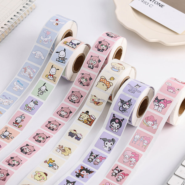 En rulle med 500 stykker tegneserietape klistermærker Sanrio klistermærker A5