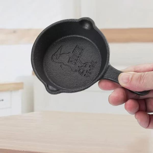8,5 cm støbejerns non-stick æggepande oliedryppande til