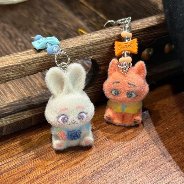 e Flocking Crazy Animal City Nick Judy -riipusavainperäkoriste A2