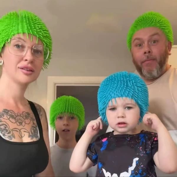 Spiky Ball Hat - Morsom hodeplagg for skøyerstreker Pink