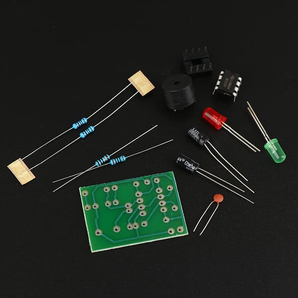 NE555 DIY-paketti 1PC