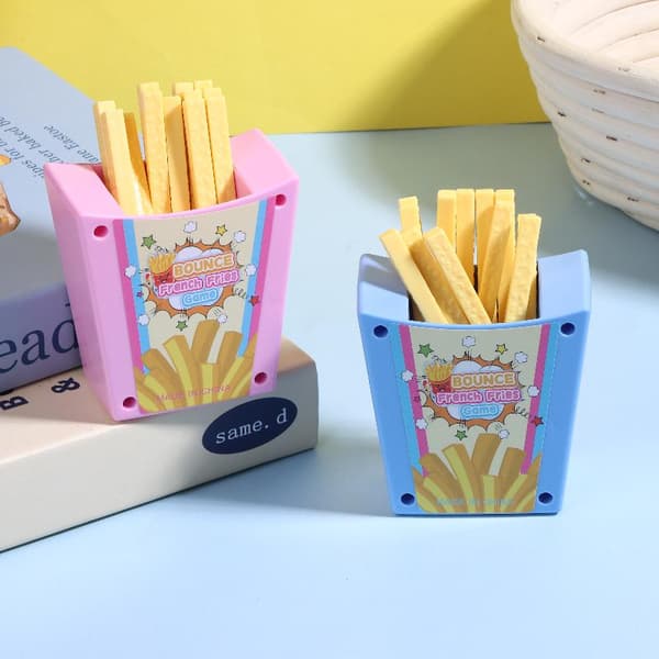 Morsom simuleringspommes frites prankleke foreldre-barn interaksjon skrivebord Red
