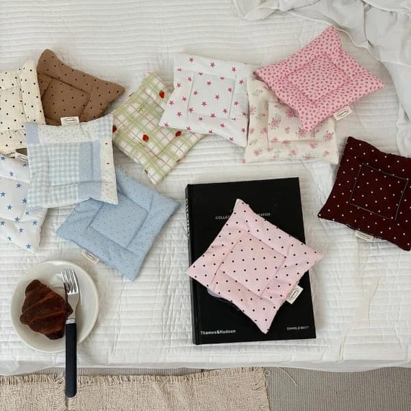 Vintage Blomster Prikket Bomuldsunderlag Creme Quiltet Tern A8
