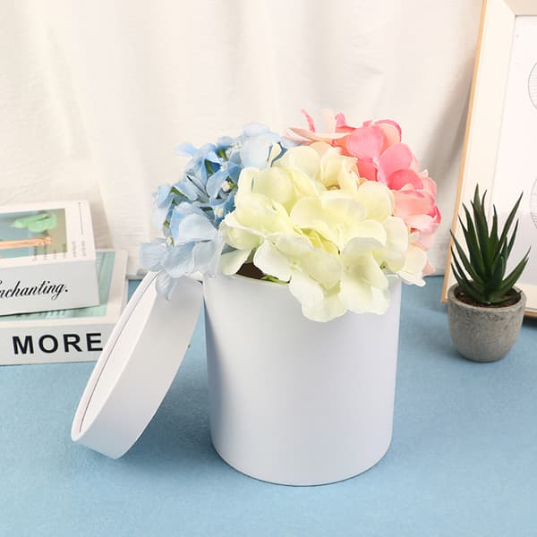 1st Flower Box Rose Bukett Boxes Rund Box Blomsterarrangemang White