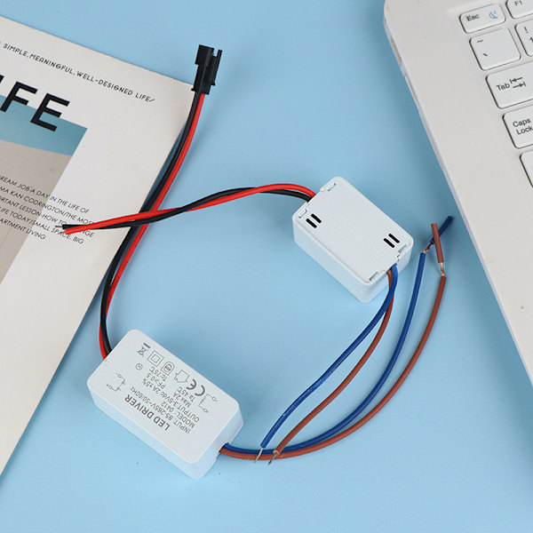 5/10W LED strømforsyning DC 5V transformatorbryterdriverutgang C A2
