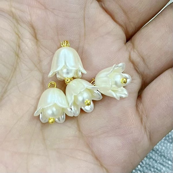 10 st/lot Pearl Flower Charms hängsmycke för gör-det-själv smycken Ac with leaves