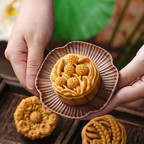 1 sett DIY Mooncake-form i plast med håndtrykk for bakverk A6