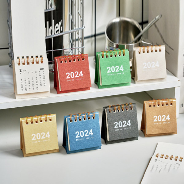 2024 minikalenteri Yksinkertainen kalenteripöytäkoristelu suunnittelua varten Red