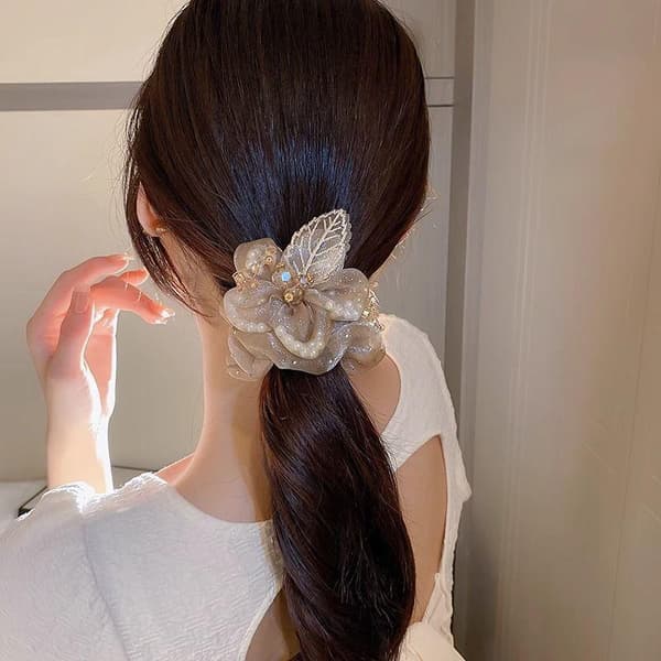 1 st ny hårscrunchie med blom- och bladdesign med strass A2