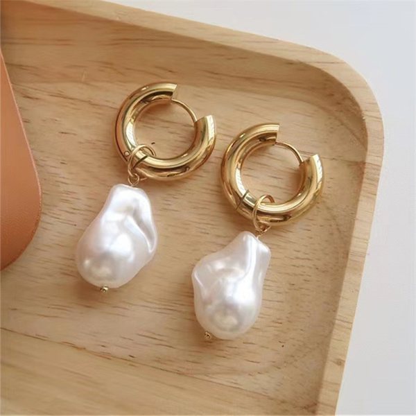 Retro imitasjon barokk perle anheng øredobber for kvinner Nye Li Gold 3.0X10mm