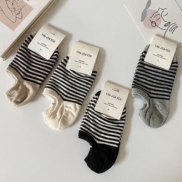 Raidalliset Invisible Socks Yksinkertainen ja monipuolinen College Combed Cot A3