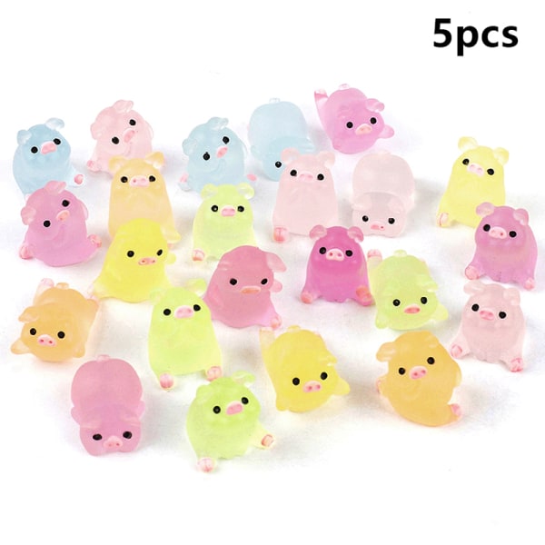 1/5 stk Mini Luminous Piggy Decor Car Dashboard Home Ornament D 5pcs