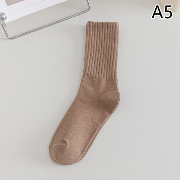 Svart Vita Damstrumpor Höst Vinter Middle Tube Sock n Ins T Coffee