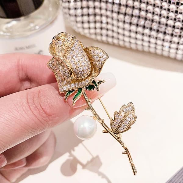 Mode Rhinestone Rosette Blomst Perle Brocher Til Kvinder Smykker 1pc