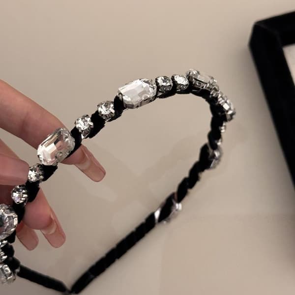 Hårband i sammet med glänsande strass för kvinnor Lyxig stil H