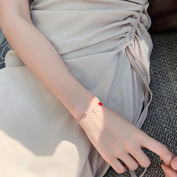 Ny design Modesmycken e Heart Pendant Armband Accessories Red