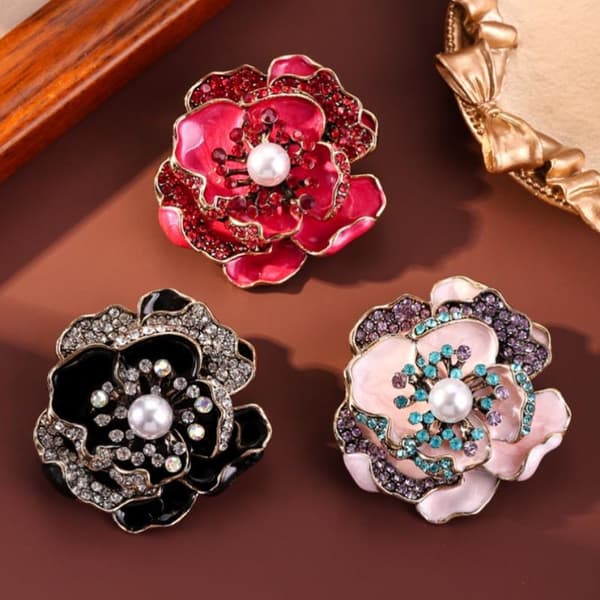Mode Nitade Rhinestone Blomsterbroscher För Kvinnor Kappa Smycke A4