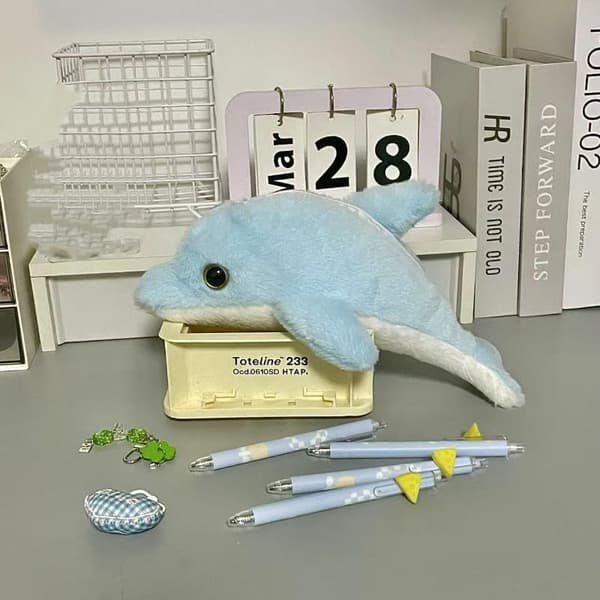 e Tecknad Liten Delfin Haj Plysch Pennfodral Stor Kapacitet St A2