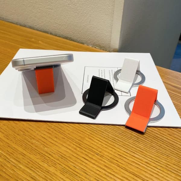 1 sett magnetisk telefonholder i legering med silikon A3