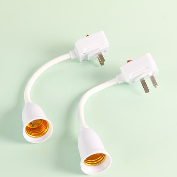 1 kpl LED-lamppu E27-kantainen lampun kannan pidikkeen sovitin Converte A