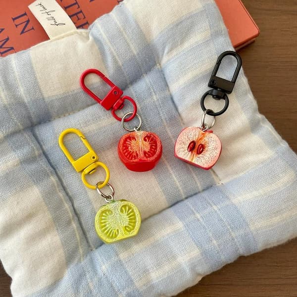 1 st e Sweet Realistisk Halvfrukt Nyckelring Väskhänge för Bagage A3