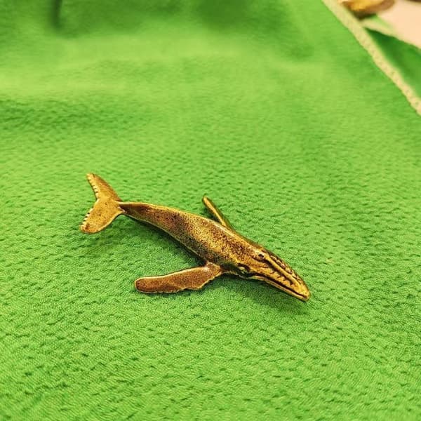Messing delfinfigur Vintage håndlaget rustikk finish Perfekt A10