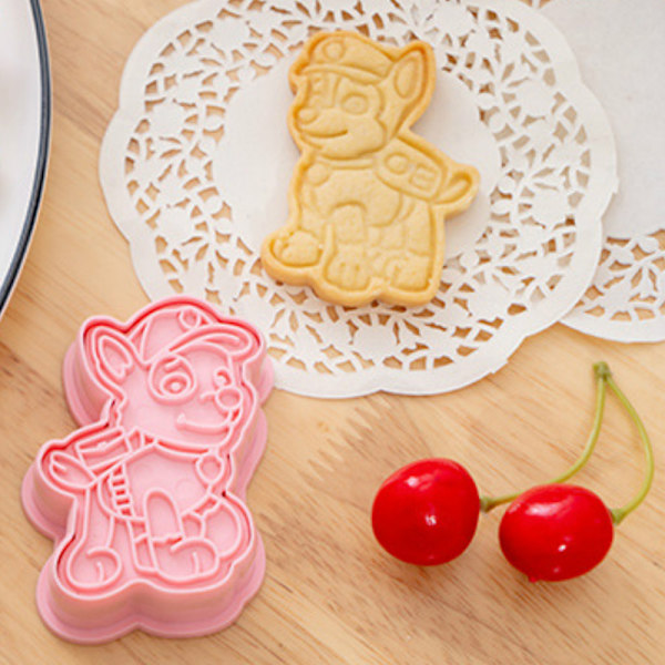 6PC Hundebakeformsett DIY 3D tegneseriefigur Modell Cookie ters 6pcs/lot