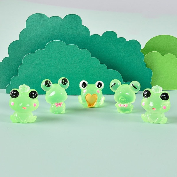 Mini Luminous Frog Ornament Animal Doll Dollhouse Car Micro Lan A2