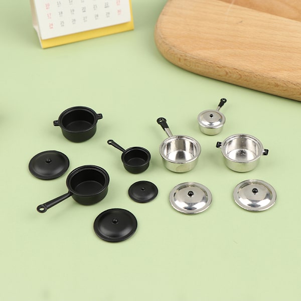 3 st i 1 set 1:12 Dockhus Miniature Long Handle Pot and Milk Black