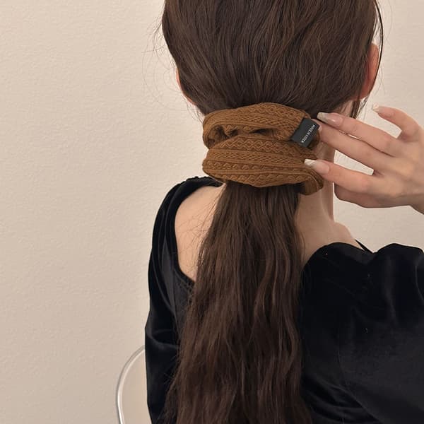 Mote strikket ull Scrunchie Elastisk hårtau hårtilbehør Dark brown