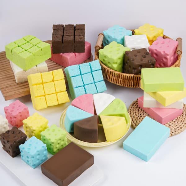 Simulaatioleipäjuustojogurttikakku Lelu Stressilelut A6