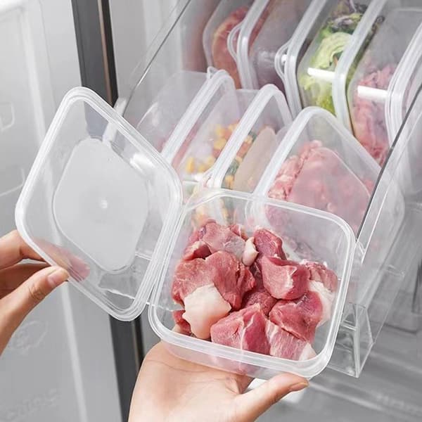 Förseglad plastbehållare för förvaring i kylskåp Clear