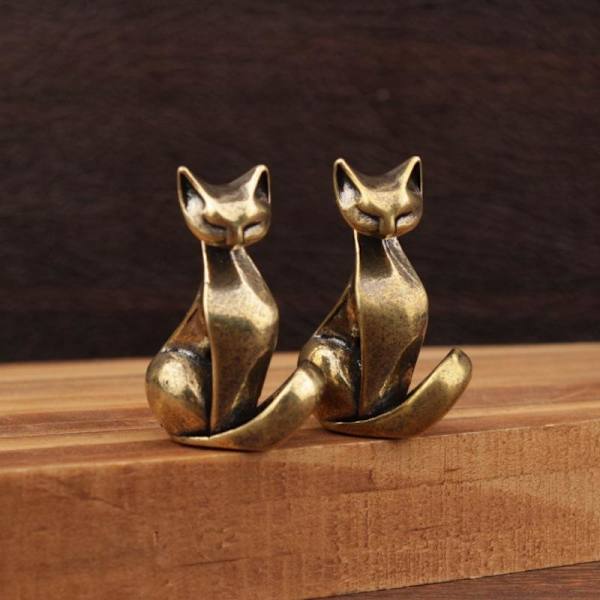 Kattfigur i mässing A