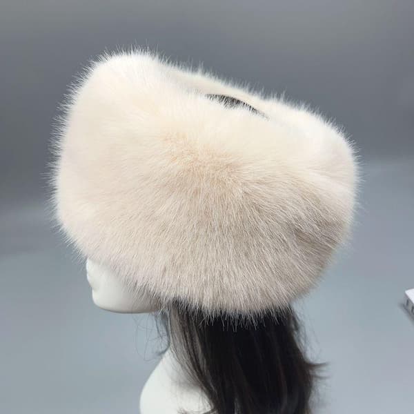 Mode Fluffig Päls Dam Vintermössa Varm Öronskydd Snö Beige