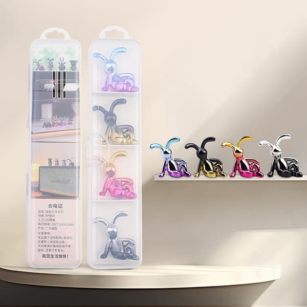 4 STK e Cartoon Bear Car Interior Decorations Car Center Consol A10