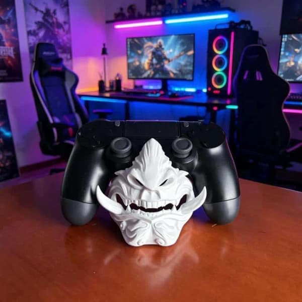 3D-printet spillkontrollerbase Oni-maskeformet skrivebordsdisplay A3