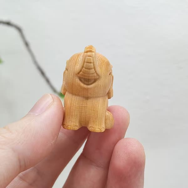 Håndskårne elefantfigurer i tre, elefantstatue dekorasjon A3