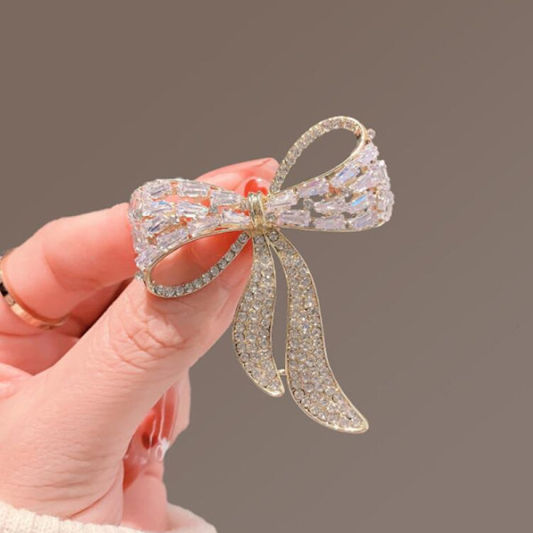 Sløjfe Rhinestone Broche Kvinde Simple Personality Pin Anti-li