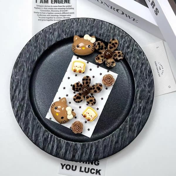 e Brown Hello Kitty Skosmykker Leopard Blomst Rose Toast Design 285
