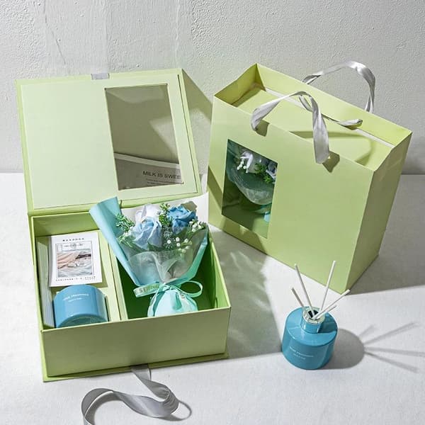 Bukett med rosor Tvålblomma Presentförpackning Alla hjärtans dag present eld 3