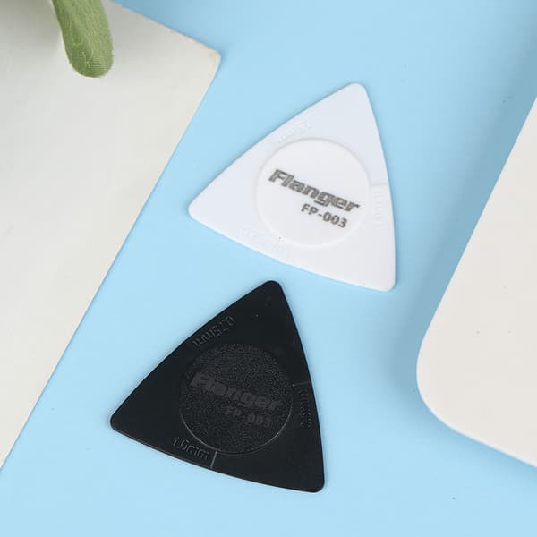 2/3 st ABS 3 tjocklekar i 1 gitarrplektrum för 0,5/0,75/1,0 mm White 3Pcs