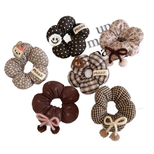 1 stk. e Polstret stofhårscrunchie med tegneseriefigur til piger Da A