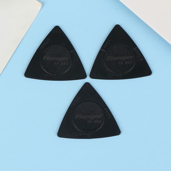 2/3 st ABS 3 tjocklekar i 1 gitarrplektrum för 0,5/0,75/1,0 mm White 3Pcs