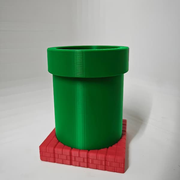 3D-utskriftsmodell Piranha vannpipe er vannpipe blyantholder Green