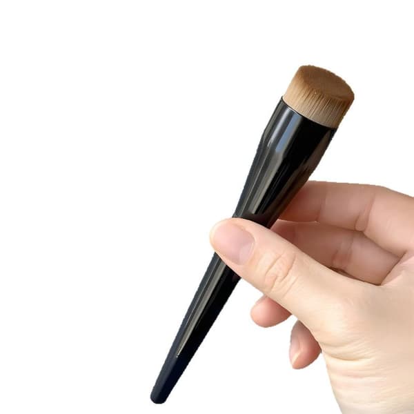 1 stk. flad top foundationbørste, konturvinklet blushbørste, makeup