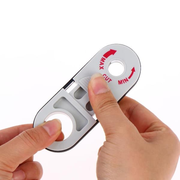 Universell koaksialkabelstripper for rask nettverkskabelstripping