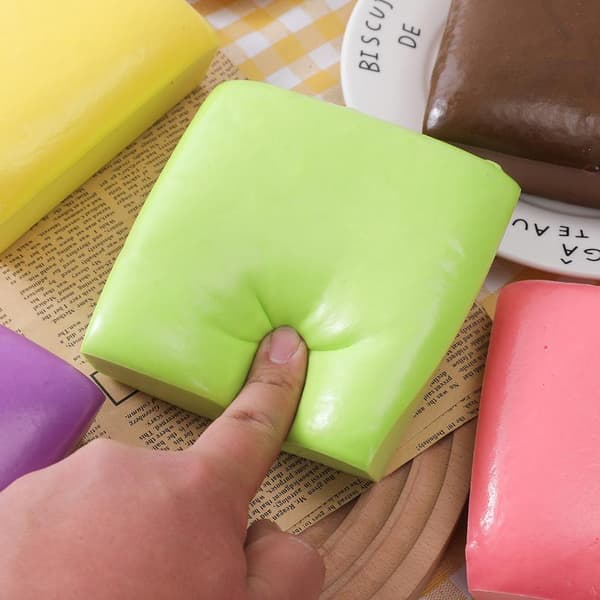 Fyrkantig Toast Långsamt Resande Squishy Leksak Realistisk Brödform Pink