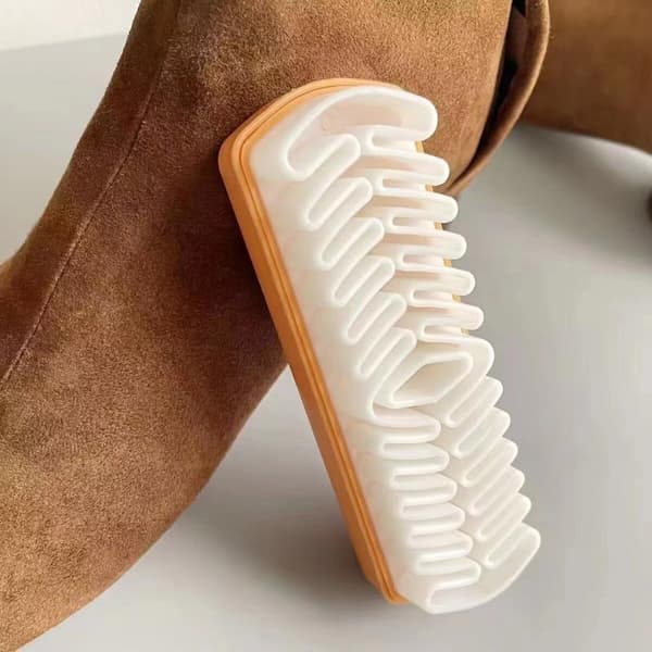 1/2 st mockaskoborste för mocka och nubuck A2